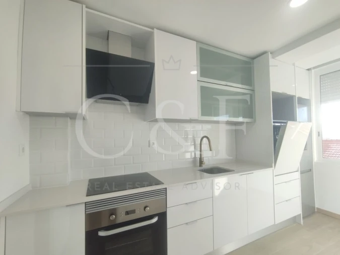 Apartamento T2 para Venda em Queluz e Belas Foto 5