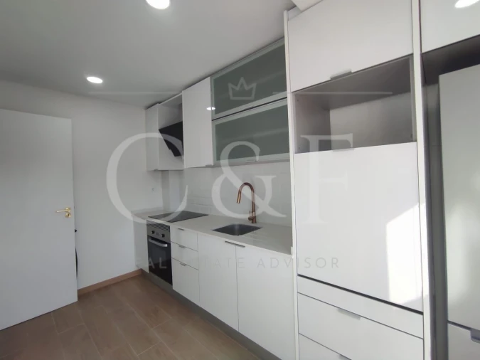 Apartamento T2 para Venda em Queluz e Belas Foto 3