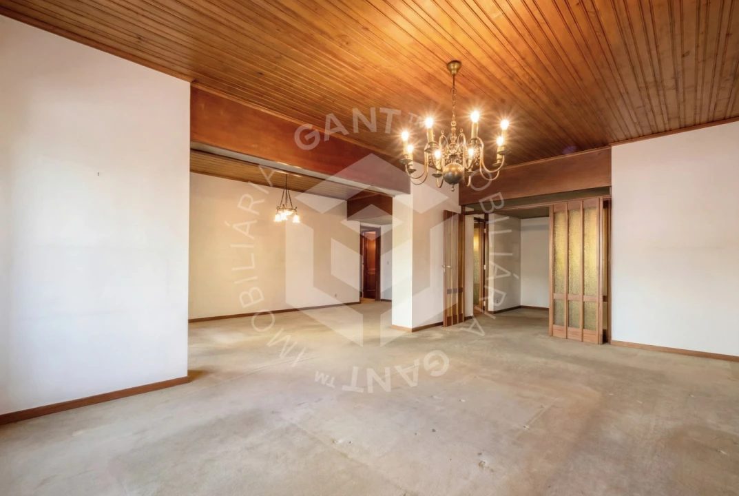 Apartamento T5 para Venda em Algés, Linda-A-Velha e Cruz Quebrada-Dafundo Foto 8