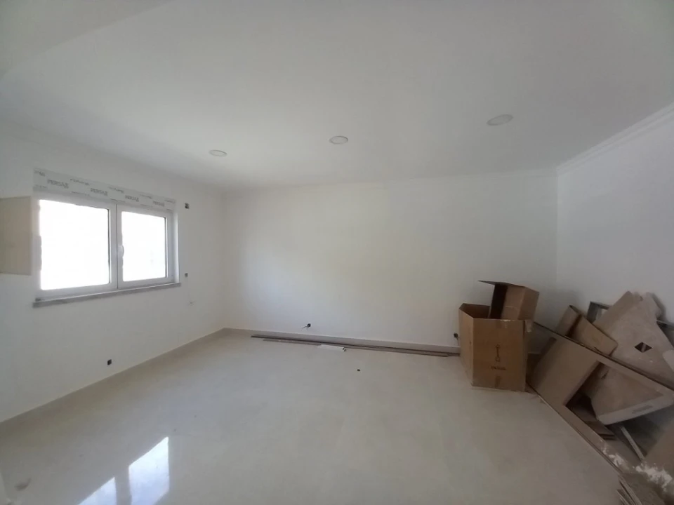 Moradia T5 para Venda em Amora Foto 7