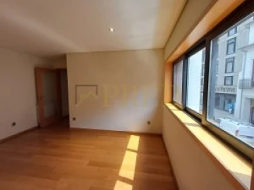 Apartamento T1 para Arrendamento em Cedofeita, Santo Ildefonso, Sé, Miragaia, São Nicolau e Vitória