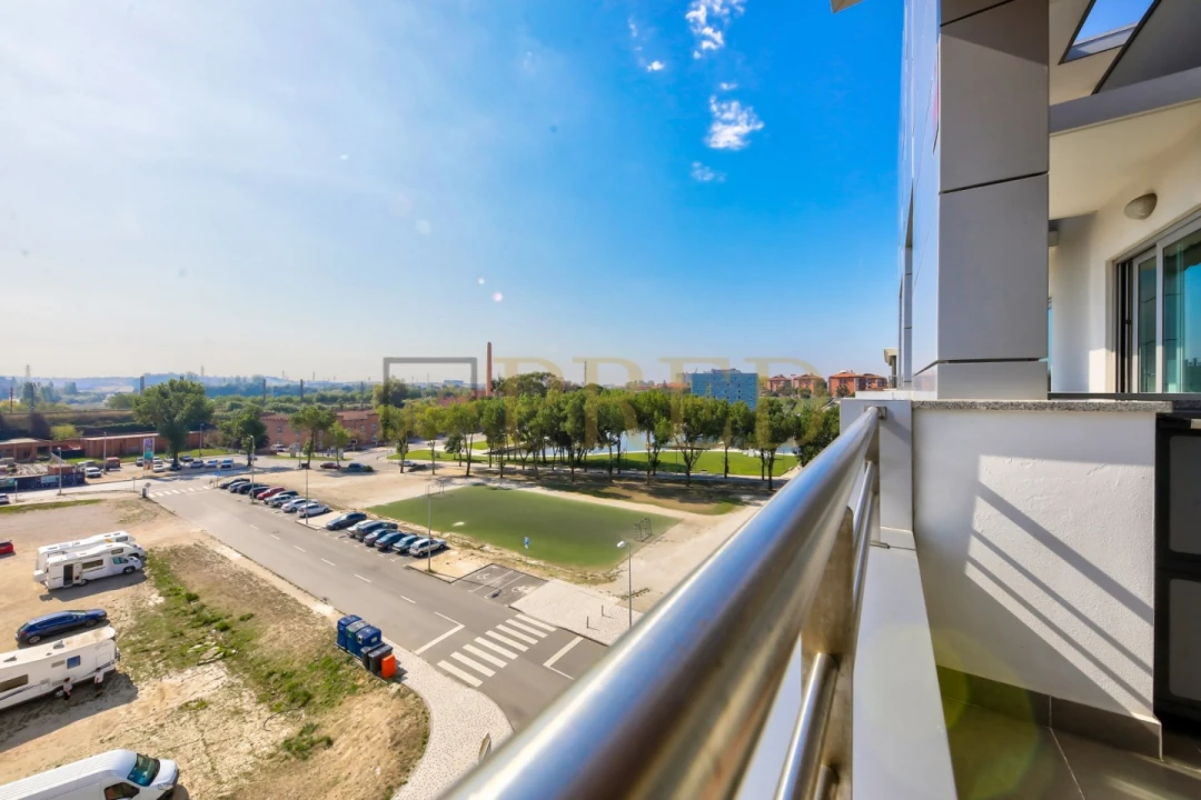 Apartamento T3 para Arrendamento em Glória e Vera Cruz Foto 5