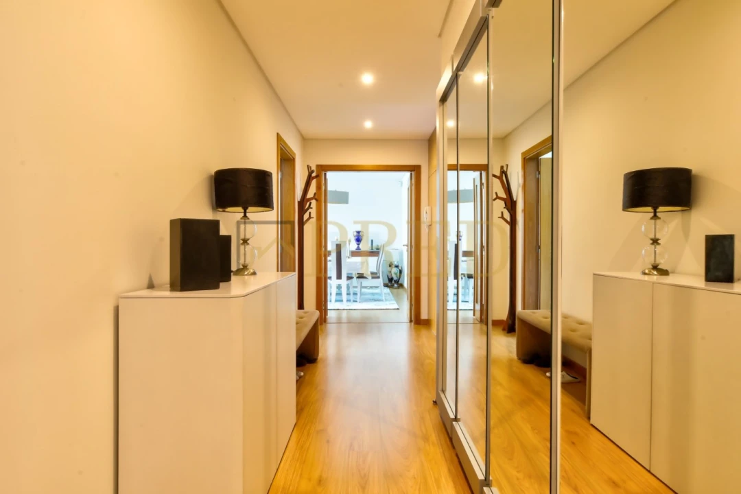 Apartamento T3 para Arrendamento em Glória e Vera Cruz Foto 8