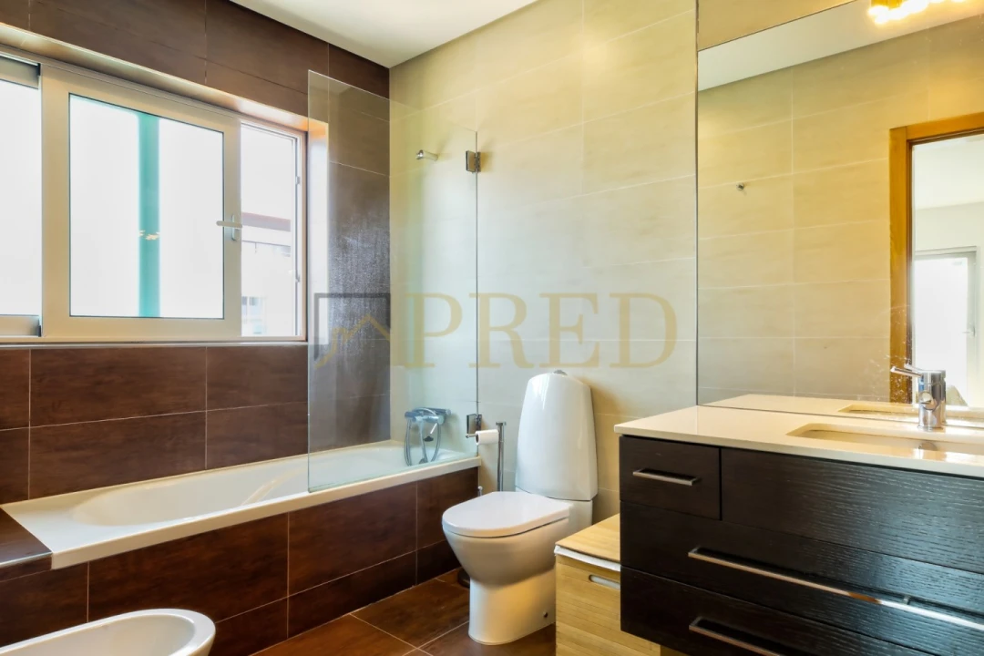 Apartamento T3 para Arrendamento em Glória e Vera Cruz Foto 10