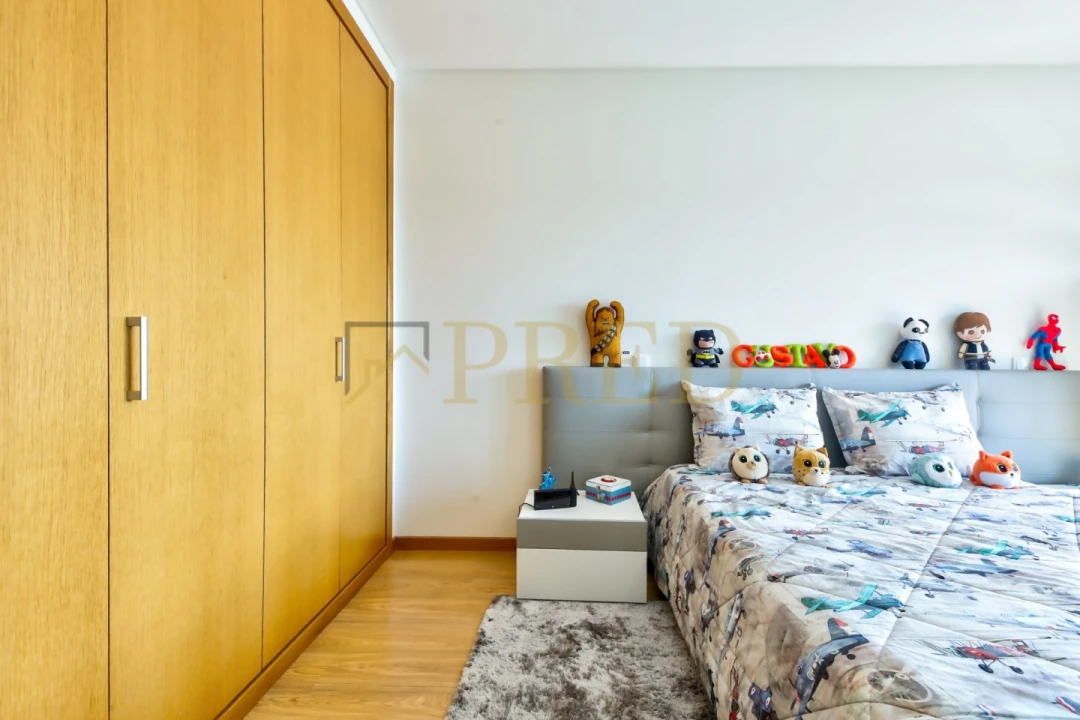 Apartamento T3 para Arrendamento em Glória e Vera Cruz Foto 11