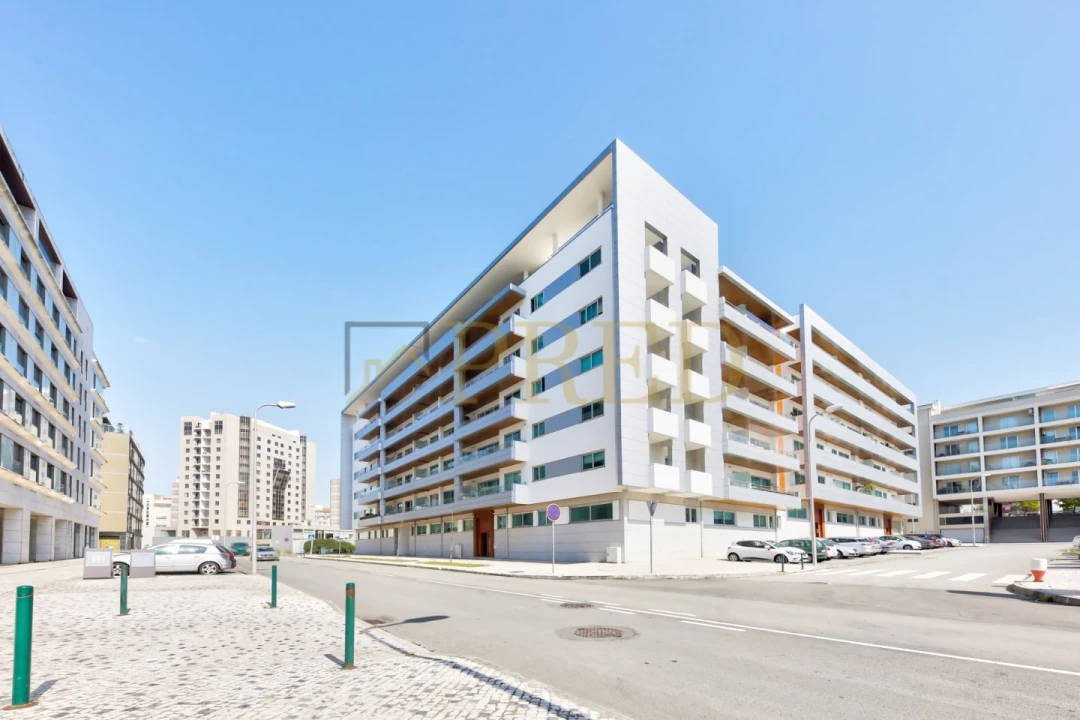 Apartamento T3 para Arrendamento em Glória e Vera Cruz Foto 13