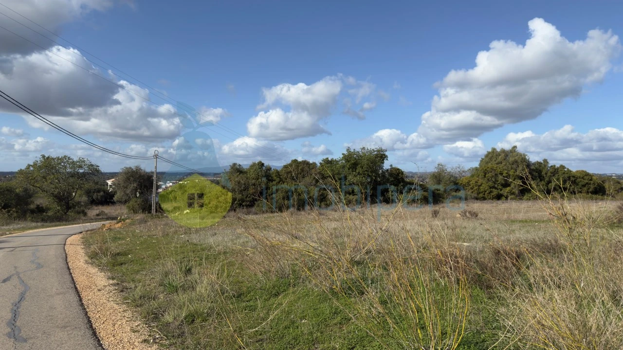 Terreno Misto para Venda em Alcantarilha e Pêra Foto 1