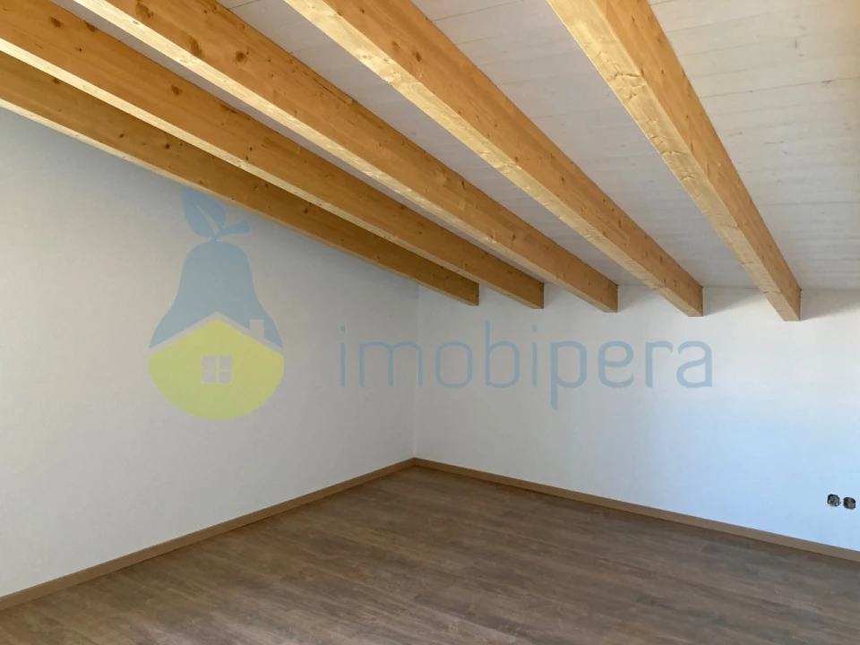 Moradia T5 para Venda em Ferreiras Foto 31