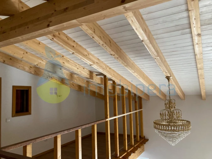 Moradia T5 para Venda em Ferreiras Foto 2