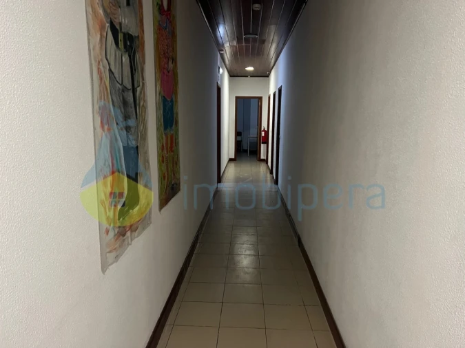 Loja para Venda em Albufeira e Olhos de Água Foto 10