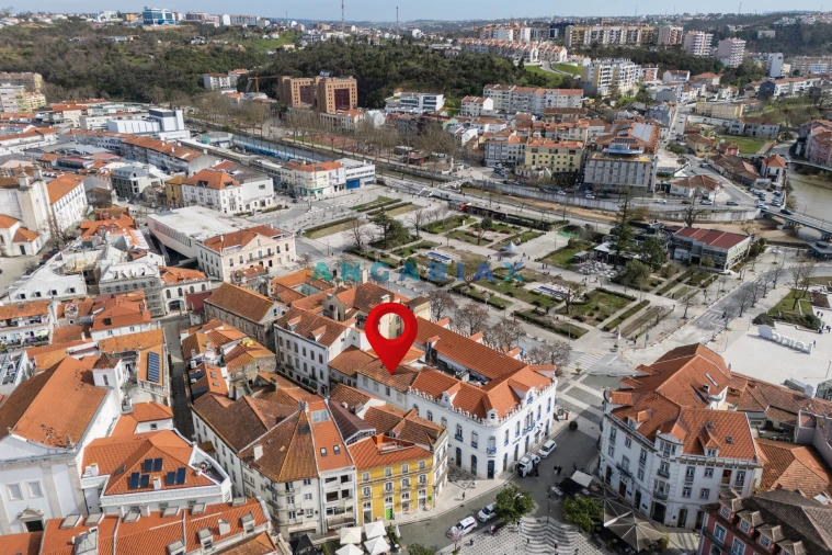 Prédio para Venda em Leiria, Pousos, Barreira e Cortes