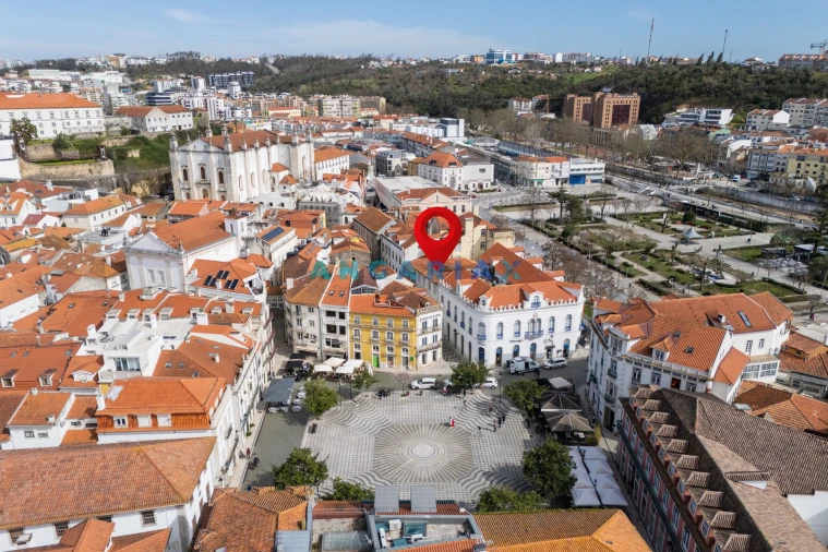 Prédio para Venda em Leiria, Pousos, Barreira e Cortes Foto 4