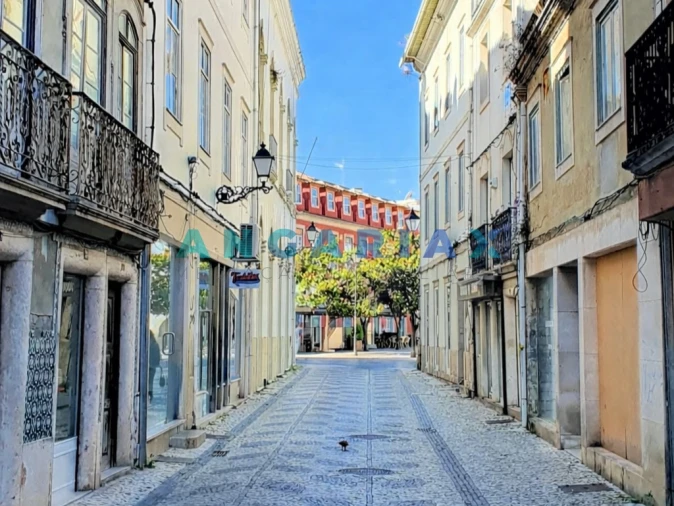 Prédio para Venda em Leiria, Pousos, Barreira e Cortes Foto 32