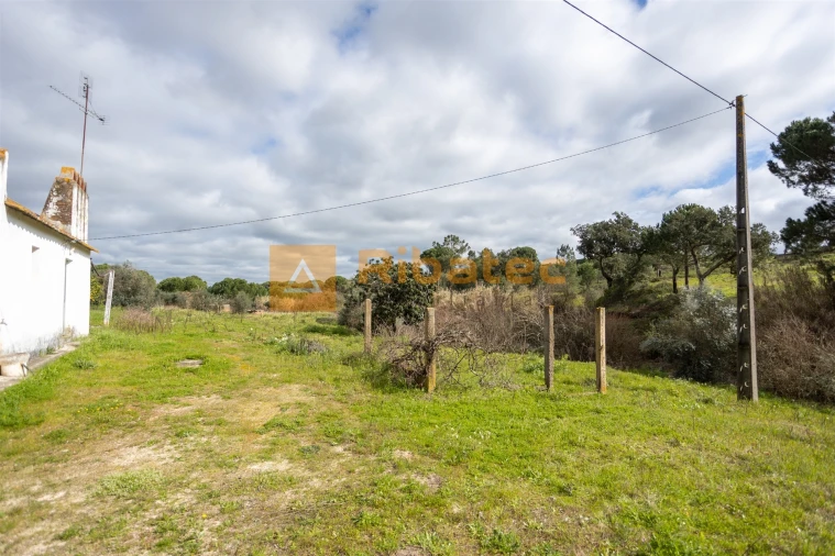 Moradia T2 para Venda em Couço Foto 11