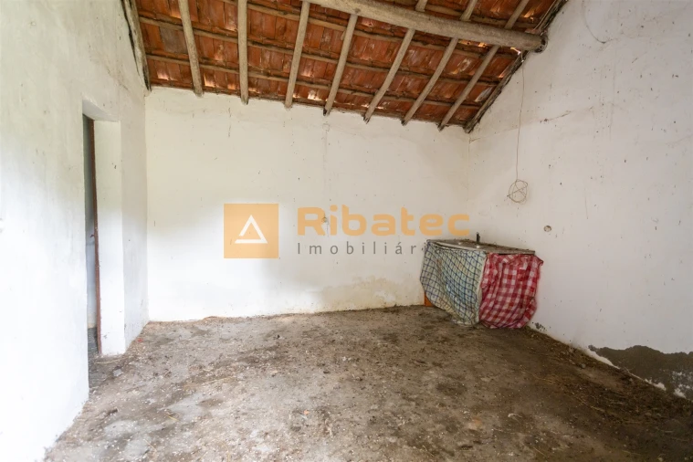 Moradia T2 para Venda em Couço Foto 3