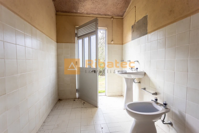 Moradia T2 para Venda em Couço Foto 7