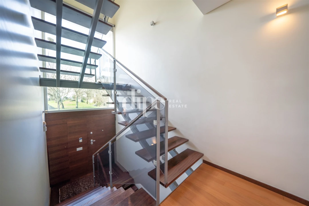 Moradia T3 para Venda em Azurem Foto 5