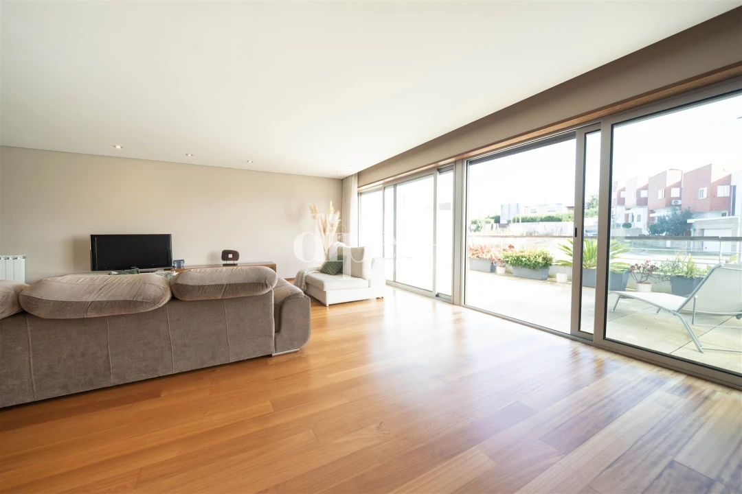 Moradia T3 para Venda em Azurem Foto 8