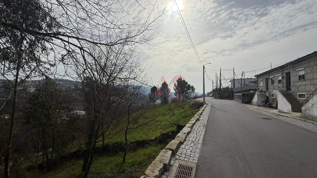 Moradia T3 para Venda em Fafe Foto 2