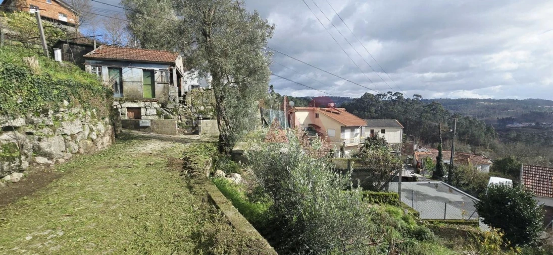 Moradia T2 para Venda em Quinchães Foto 6