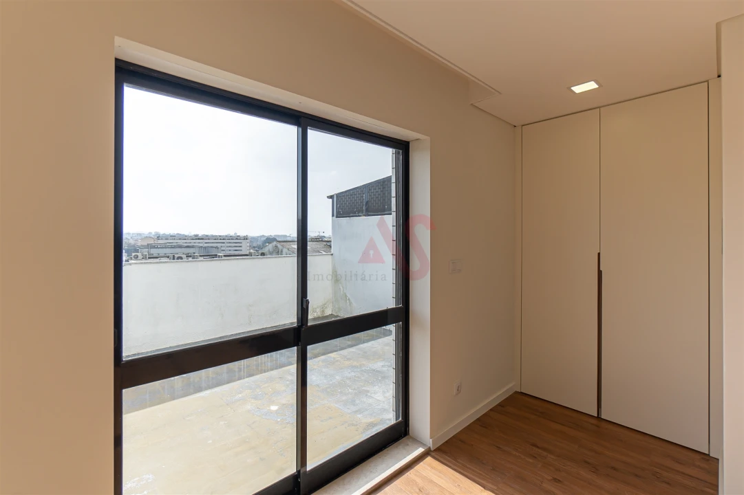 Apartamento T2 para Venda em Custóias, Leça do Balio e Guifões Foto 12