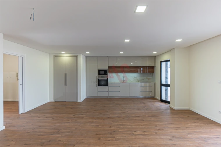 Apartamento T2 para Venda em Custóias, Leça do Balio e Guifões Foto 2