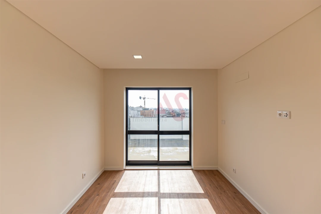 Apartamento T2 para Venda em Custóias, Leça do Balio e Guifões Foto 10