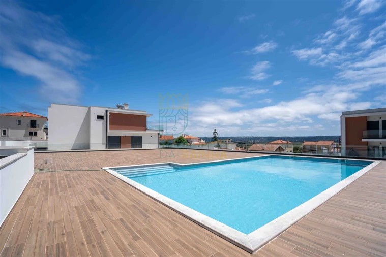 Apartamento T3 para Venda em Tornada e Salir do Porto Foto 2