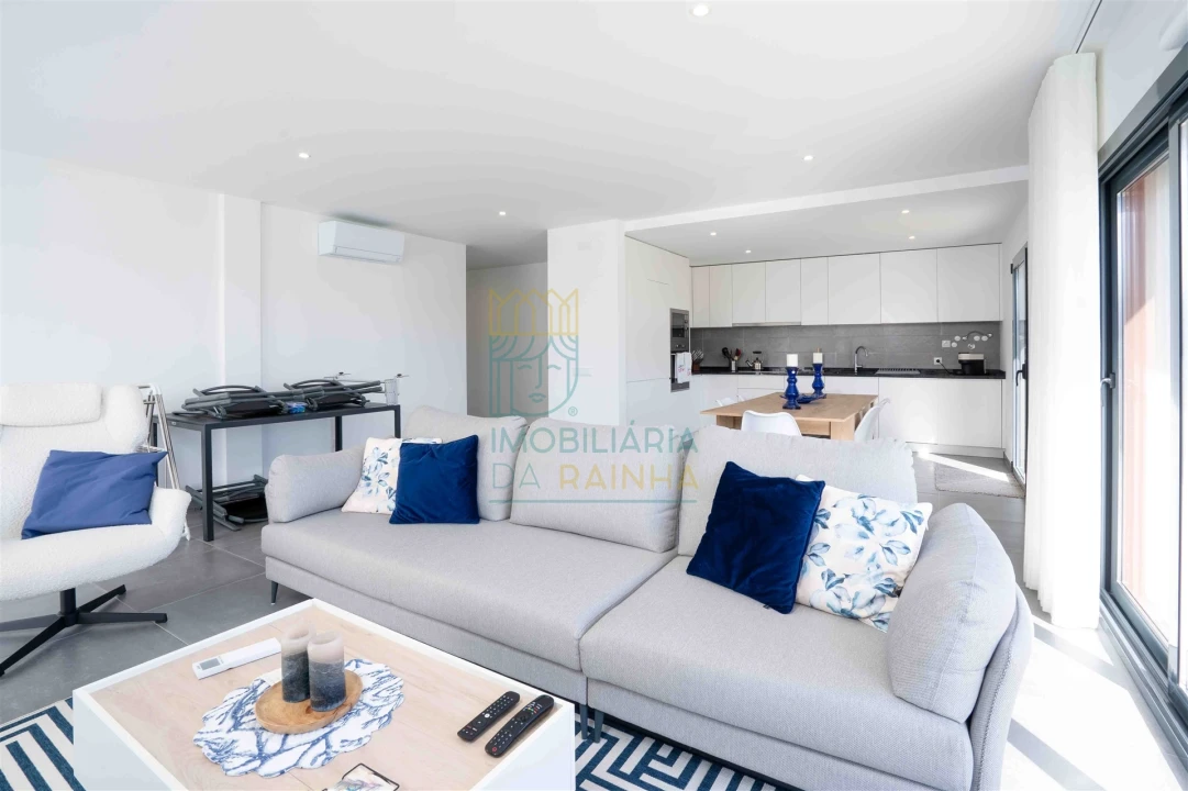 Apartamento T3 para Venda em Tornada e Salir do Porto Foto 3