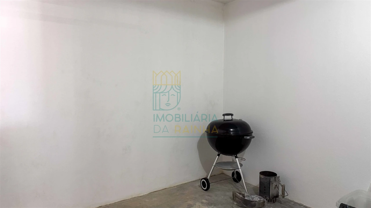 Apartamento T3 para Venda em Tornada e Salir do Porto Foto 26