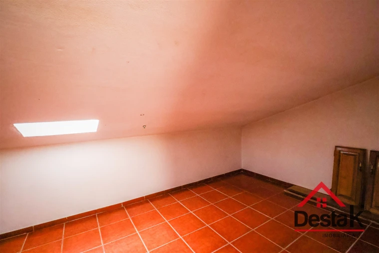 Moradia T3 para Venda em Rio de Loba Foto 17