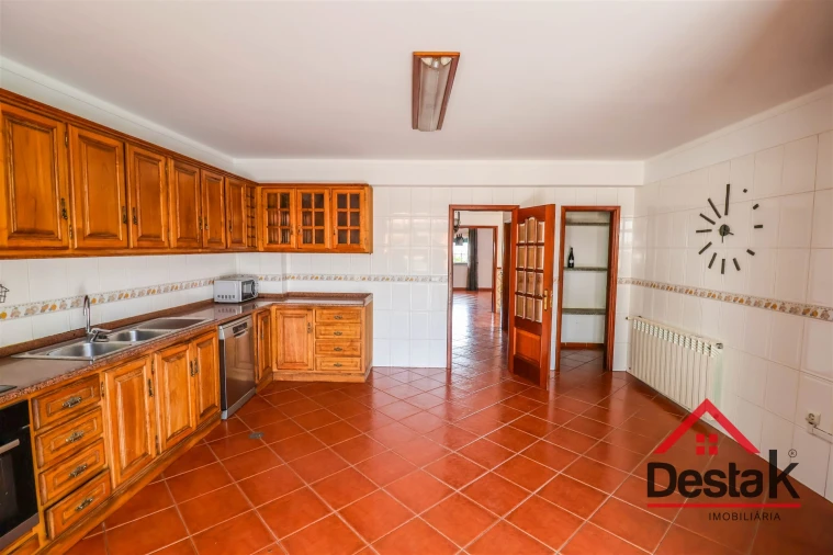 Moradia T3 para Venda em Rio de Loba Foto 5