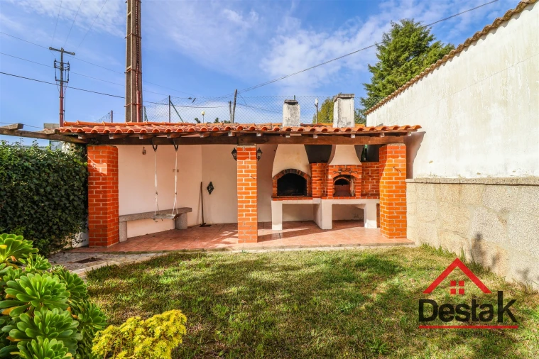 Moradia T3 para Venda em Rio de Loba Foto 3