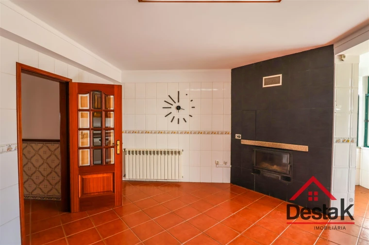 Moradia T3 para Venda em Rio de Loba Foto 6