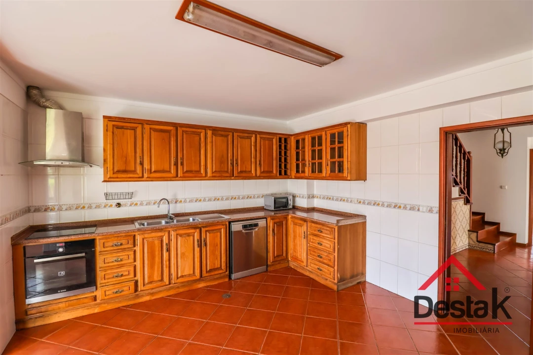 Moradia T3 para Venda em Rio de Loba Foto 4