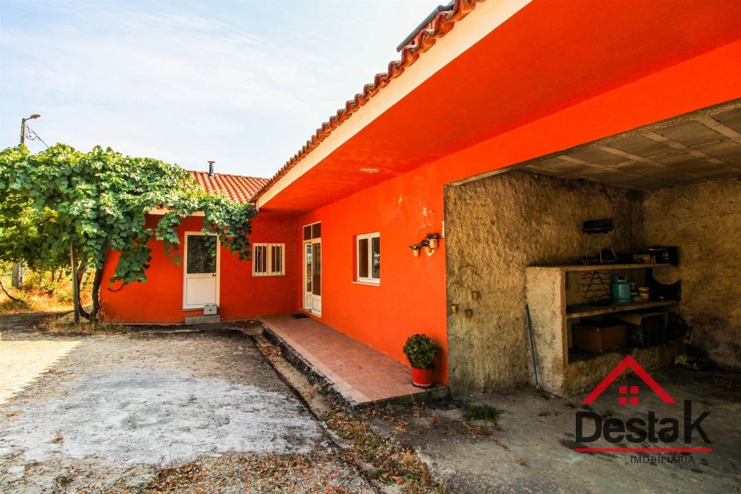 Quinta T3 para Arrendamento em Arcozelo das Maias Foto 2