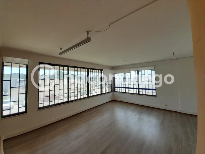 Escritório para Arrendamento em Barcelos, V.Boa, V.Frescainha Foto 6