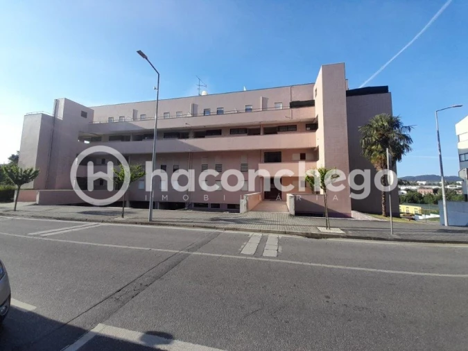 Escritório para Arrendamento em Barcelos, V.Boa, V.Frescainha Foto 2