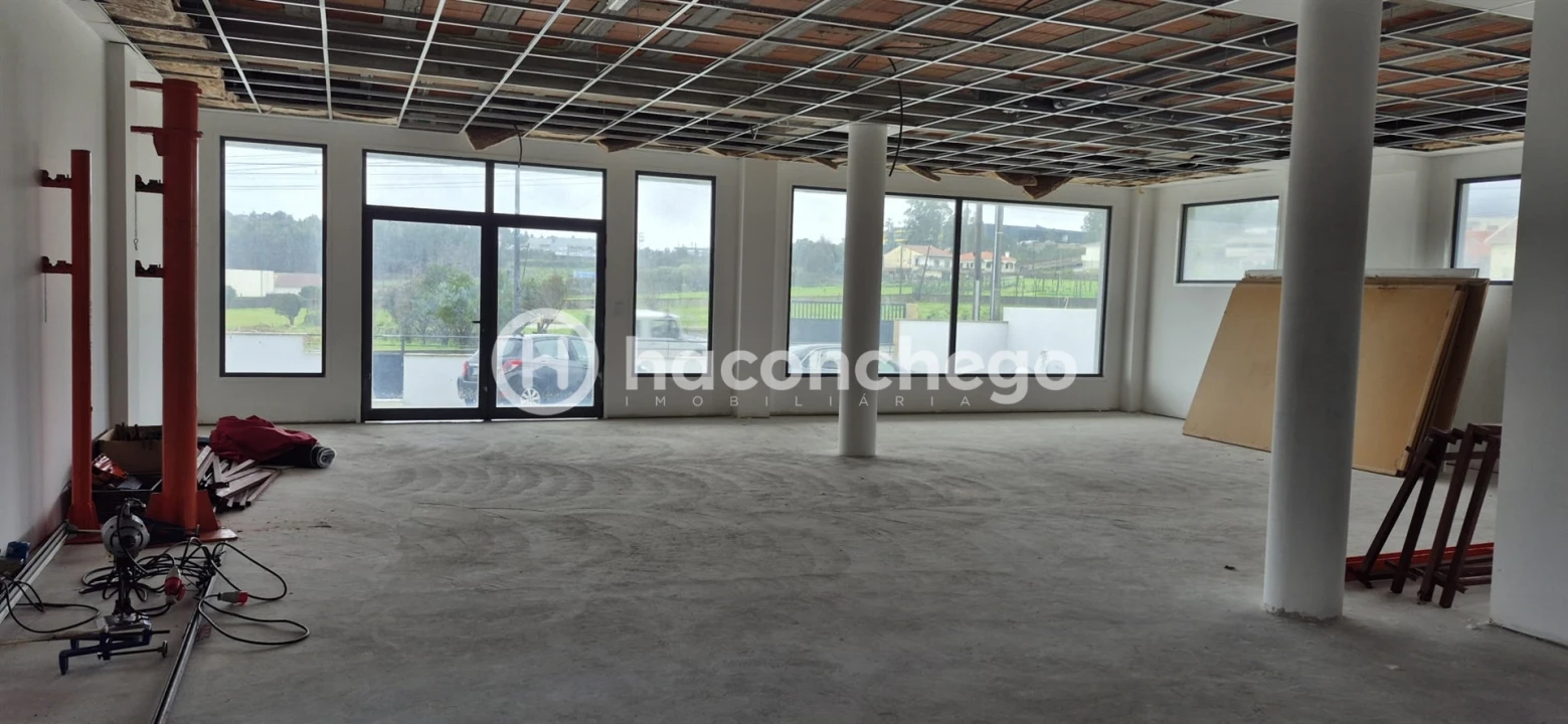 Armazém para Arrendamento em Abade de Neiva Foto 4