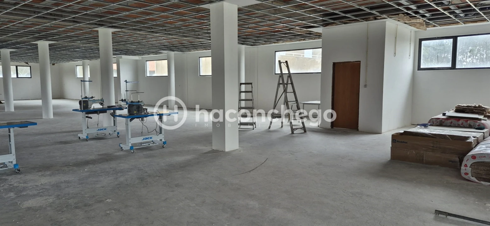 Armazém para Arrendamento em Abade de Neiva Foto 11