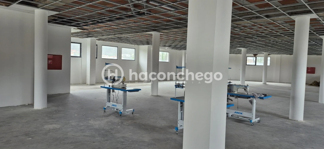 Armazém para Arrendamento em Abade de Neiva Foto 7