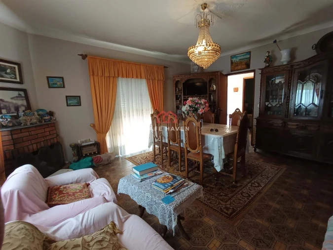 Moradia T3 para Venda em Real Foto 8