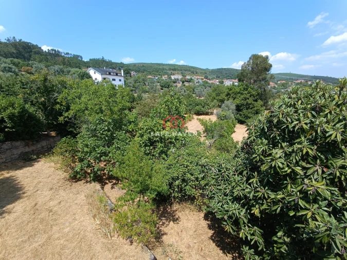 Moradia T3 para Venda em Real Foto 18