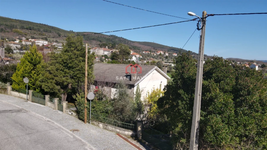 Moradia T3 para Venda em Real Foto 3