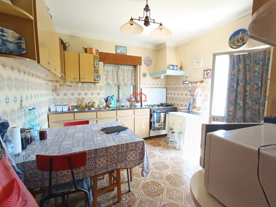 Moradia T3 para Venda em Real Foto 9