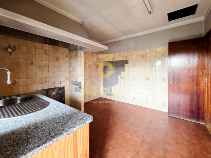 Moradia T2 para Venda em Alpendorada, Várzea e Torrão Foto 6