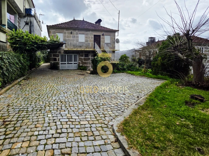 Moradia T2 para Venda em Alpendorada, Várzea e Torrão Foto 1