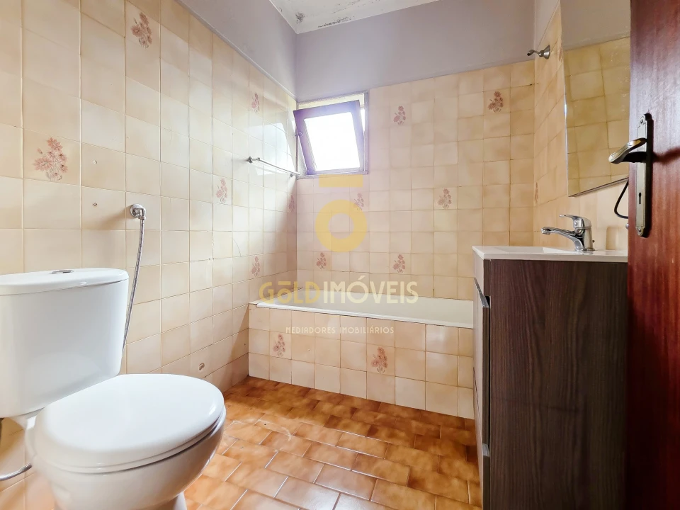 Moradia T2 para Venda em Alpendorada, Várzea e Torrão Foto 15