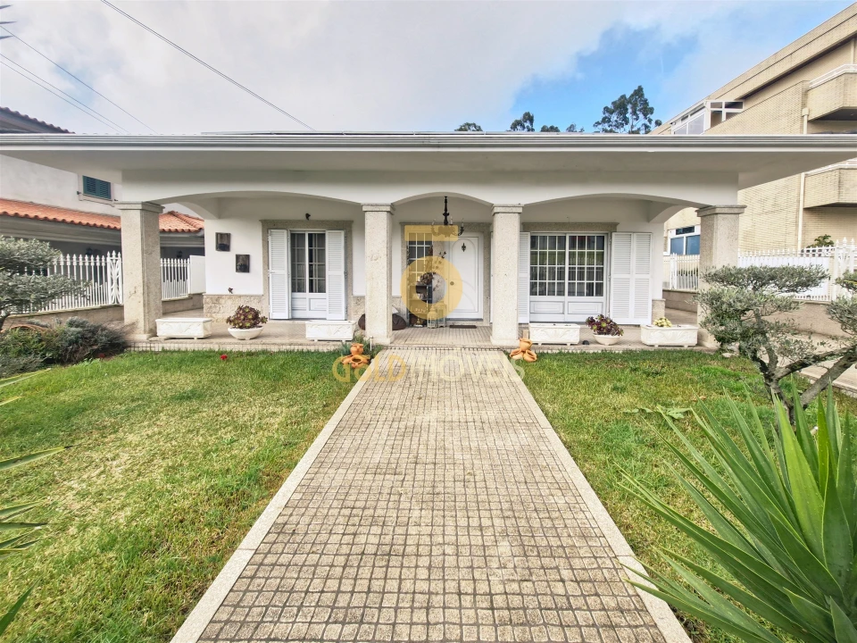 Moradia T3 para Venda em São João de Ver Foto 1