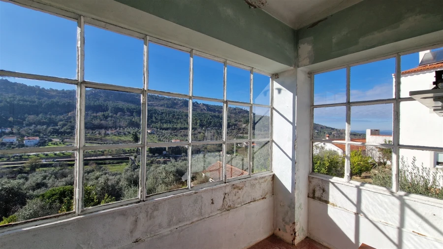 Moradia T6 para Venda em Santiago Maior Foto 25